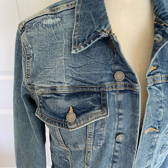 Denim trucker jacket - Picture 4 of 7